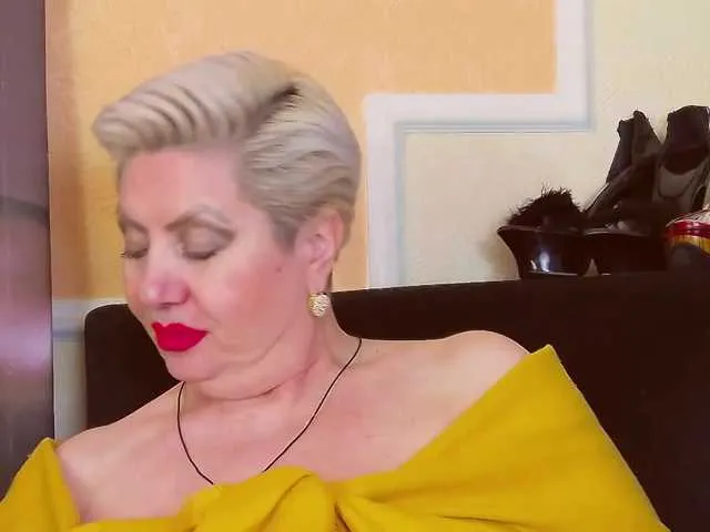 Live sex webcam photo for PoshLadyx #271917477