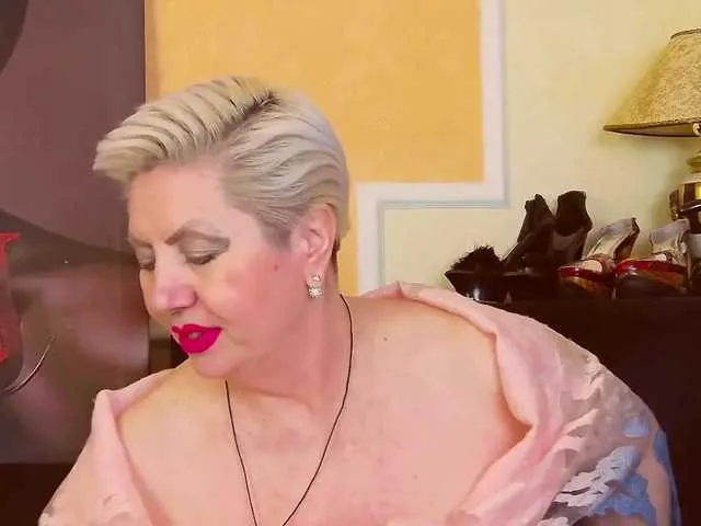 Live sex webcam photo for PoshLadyx #271926918