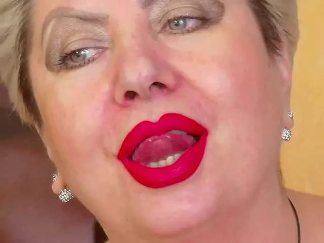 Live sex webcam photo for PoshLadyx #272213506