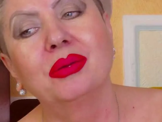 Live sex webcam photo for PoshLadyx #272419918