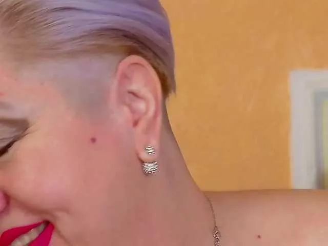 Live sex webcam photo for PoshLadyx #272694469