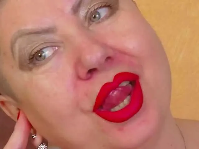 Live sex webcam photo for PoshLadyx #272804016