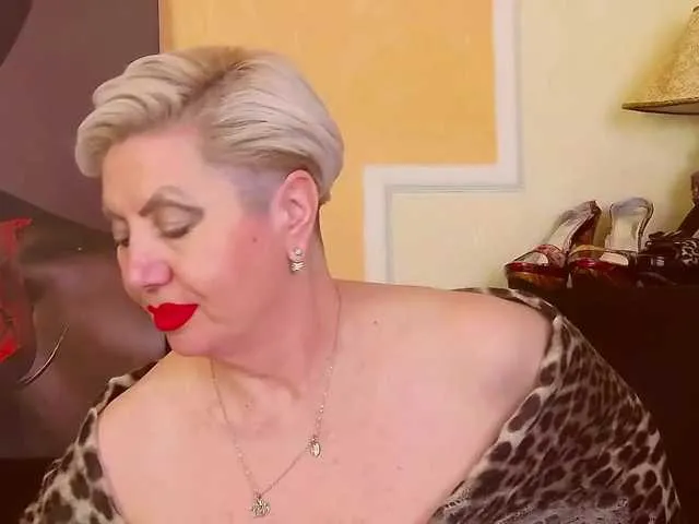 Live sex webcam photo for PoshLadyx #272858128