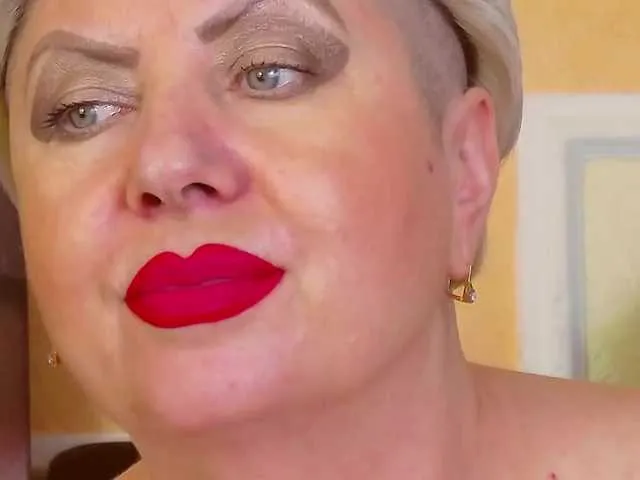 Live sex webcam photo for PoshLadyx #273681387