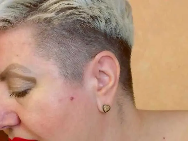 Live sex webcam photo for PoshLadyx #278291073