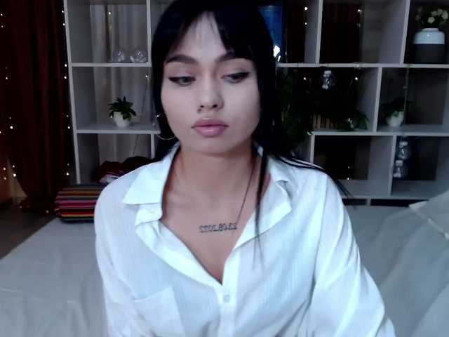 Live sex webcam photo for Poulinn1 #276020186