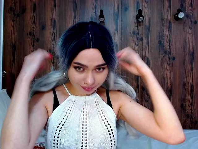 Live sex webcam photo for Poulinn1 #276045257