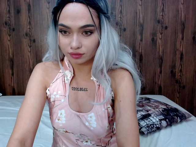 Live sex webcam photo for Poulinn1 #276078876