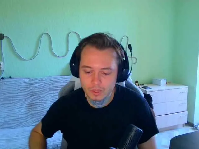 Live sex webcam photo for Pr0xy #291331833