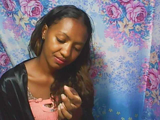 Live sex webcam photo for Pragiha #272575323