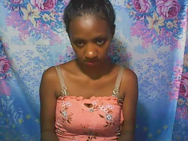 Live sex webcam photo for Pragiha #272584340