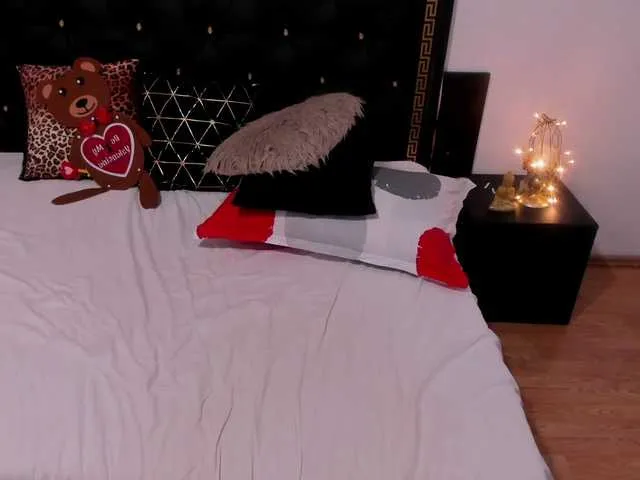 Live sex webcam photo for PreciousAilly #290518712