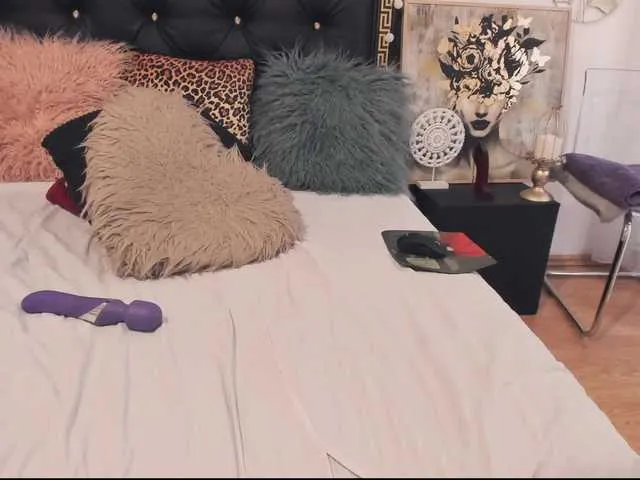 Live sex webcam photo for PreciousAilly #293919920