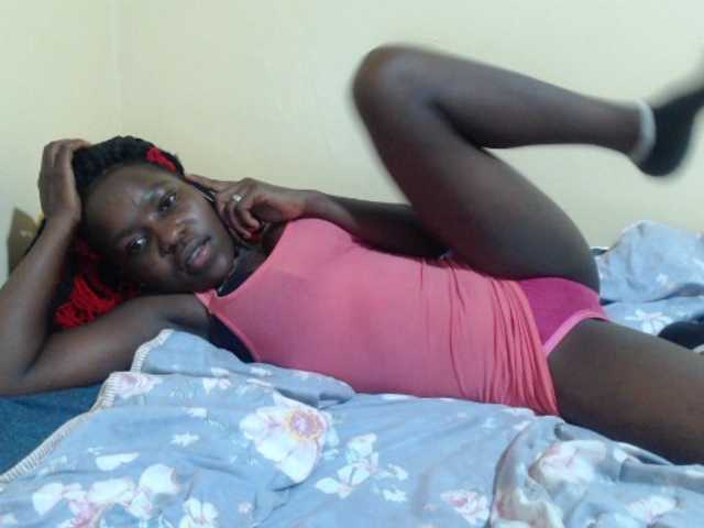 Live sex webcam photo for Preetysweeton #272270293