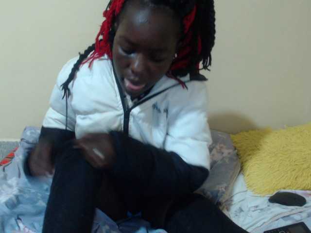 Live sex webcam photo for Preetysweeton #272298322