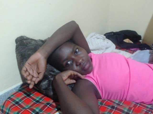 Live sex webcam photo for Preetysweeton #272494687