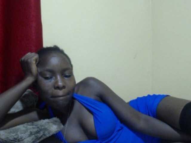 Live sex webcam photo for Preetysweeton #272542904