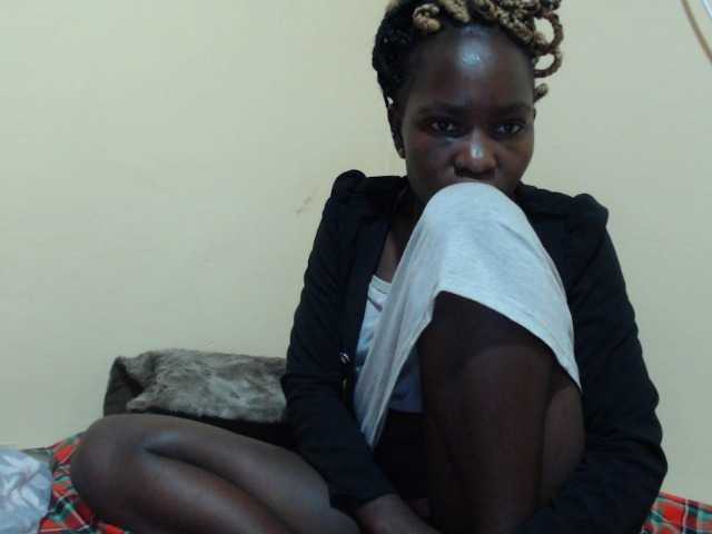 Live sex webcam photo for Preetysweeton #272571092