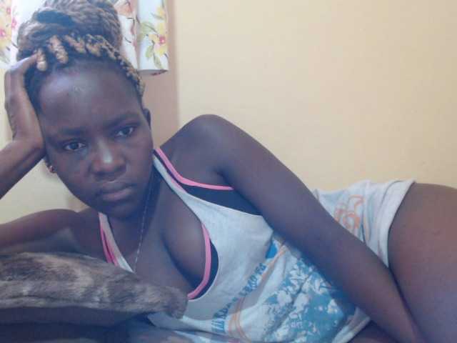 Live sex webcam photo for Preetysweeton #272619137