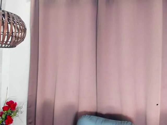 Live sex webcam photo for Pretty-BigBoobs #290586059