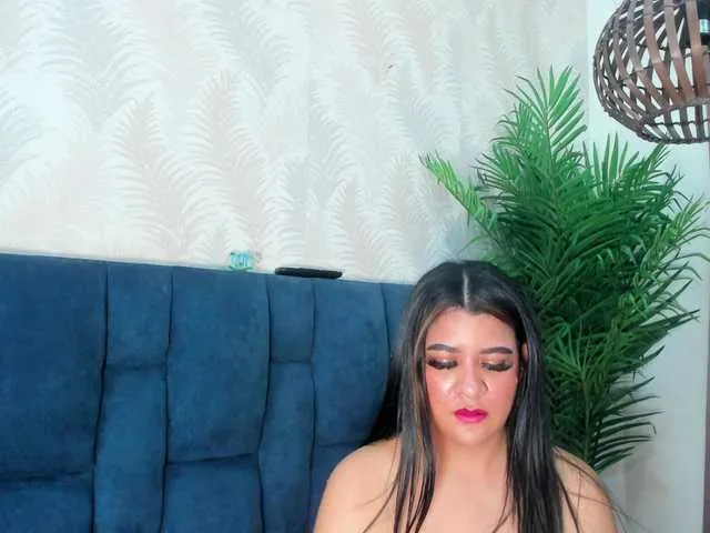 Live sex webcam photo for Pretty-BigBoobs #291275467