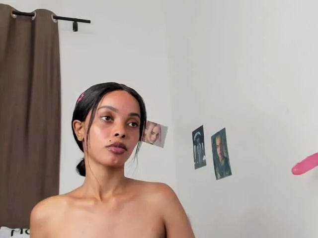 Live sex webcam photo for Pretty-mama #274503942