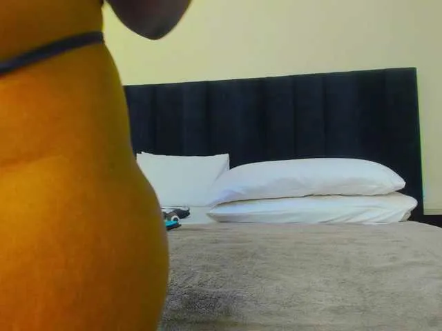 Live sex webcam photo for Pretty-Queen #291878663