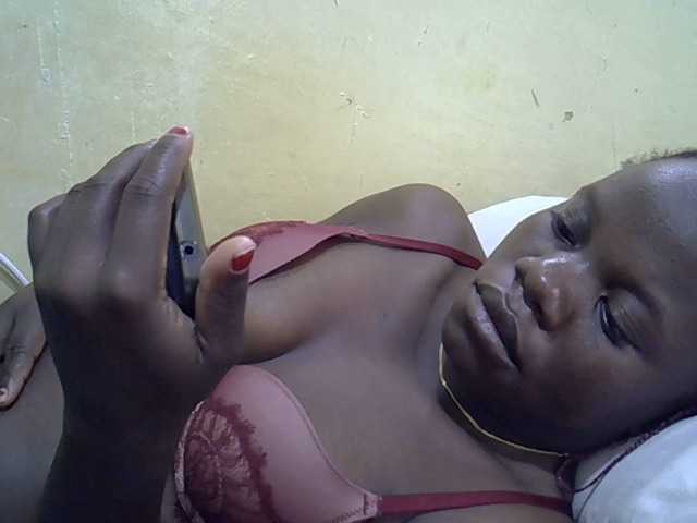 Live sex webcam photo for Pretty-doll #291933058