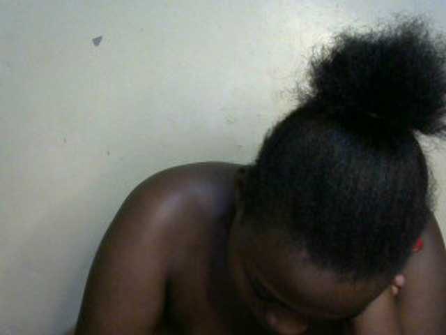 Live sex webcam photo for Pretty-horny #277498621