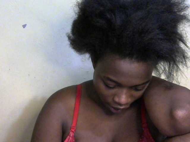 Live sex webcam photo for Pretty-horny #277500515