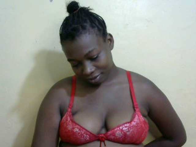 Live sex webcam photo for Pretty-horny #277750318