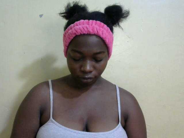 Live sex webcam photo for Pretty-horny #277795760