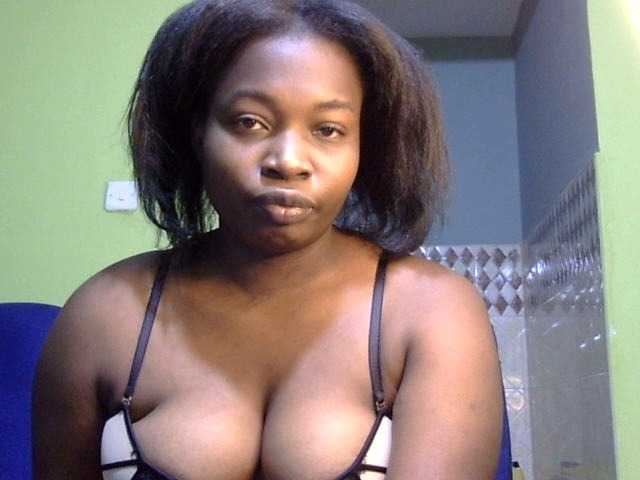 Live sex webcam photo for Pretty-horny #290141879