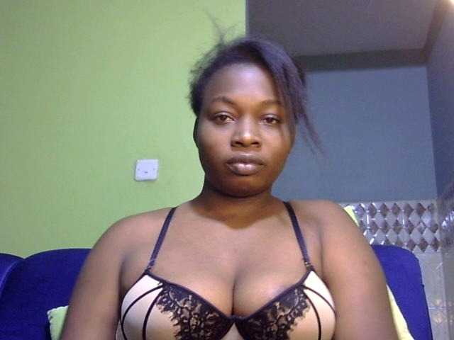 Live sex webcam photo for Pretty-horny #290185291