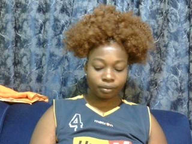 Live sex webcam photo for Pretty-horny #290365780