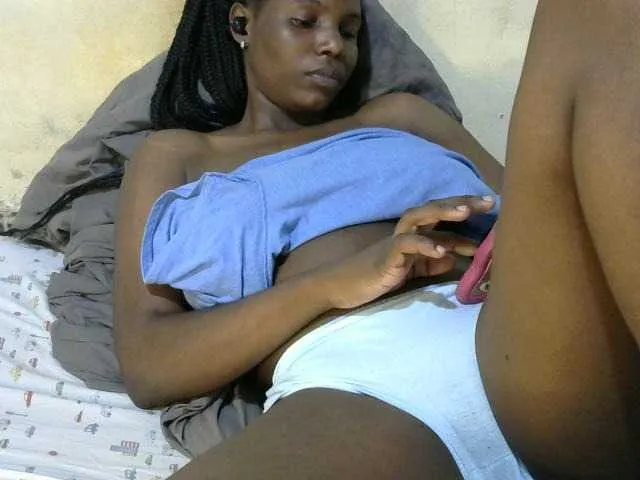 Live sex webcam photo for Pretty-princess #292377398