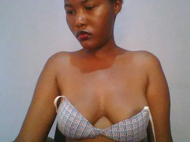 Live sex webcam photo for Pretty-thalia1 #292381348