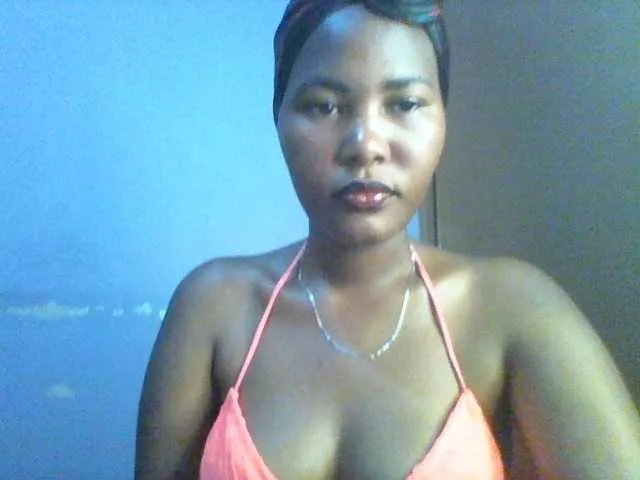 Live sex webcam photo for Pretty-thalia1 #292415699