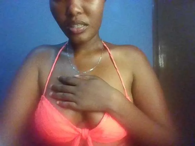 Live sex webcam photo for Pretty-thalia1 #292417436