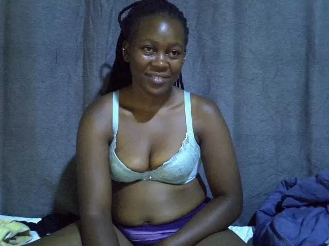Live sex webcam photo for Pretty-vee #294023080