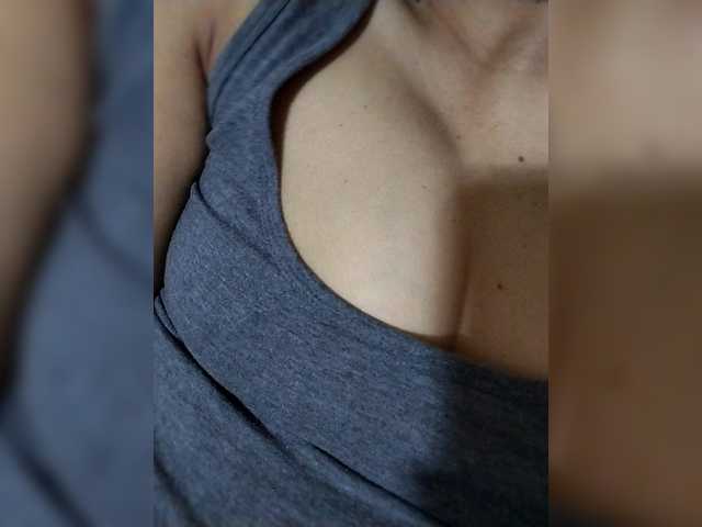 Live sex webcam photo for Pretty30 #292087076