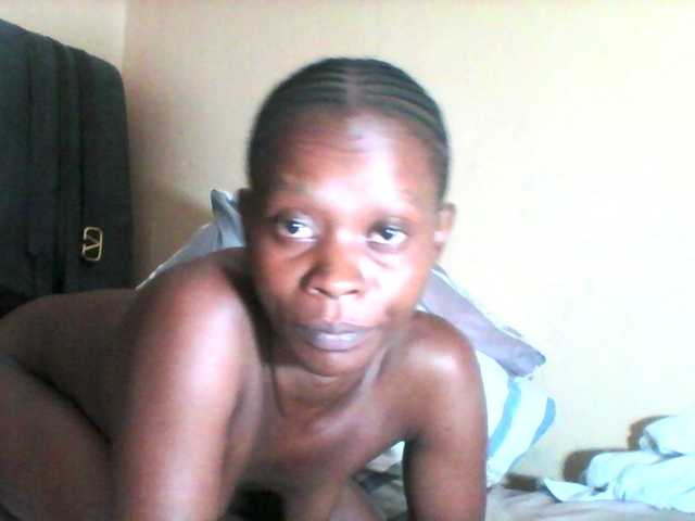 Live sex webcam photo for PrettyAlianah #292303847