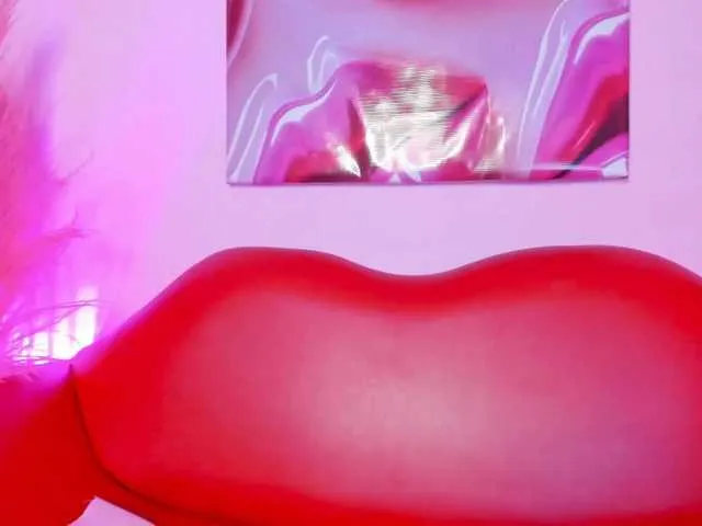 Live sex webcam photo for PrettyAriel #290283282