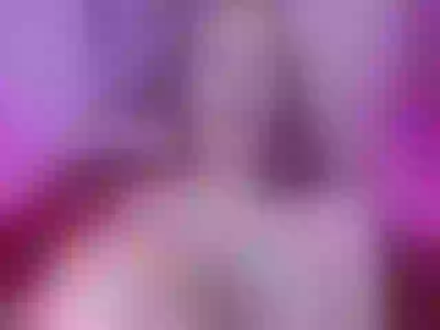 Live sex webcam photo for PrettyAriel #290303978