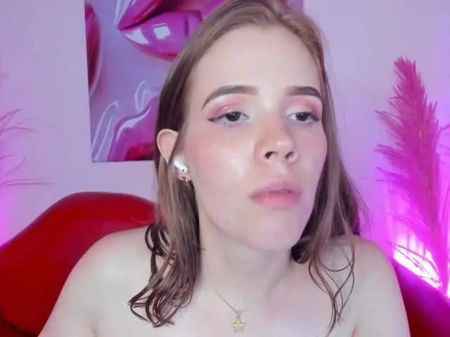 Live sex webcam photo for PrettyAriel #290390394