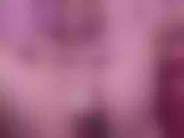 Live sex webcam photo for PrettyAriel #290418928