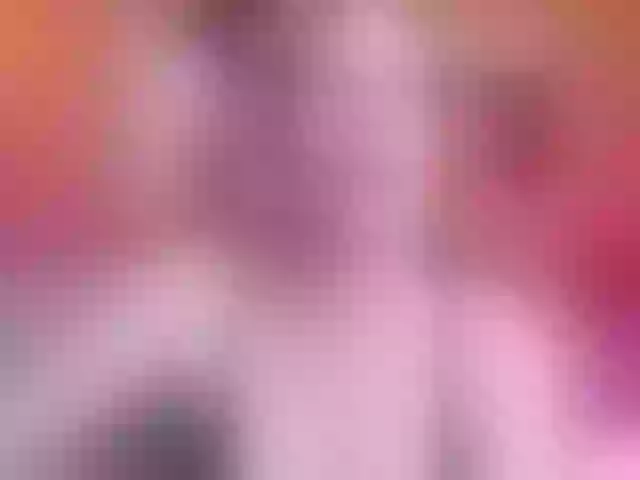 Live sex webcam photo for PrettyAriel #292250733