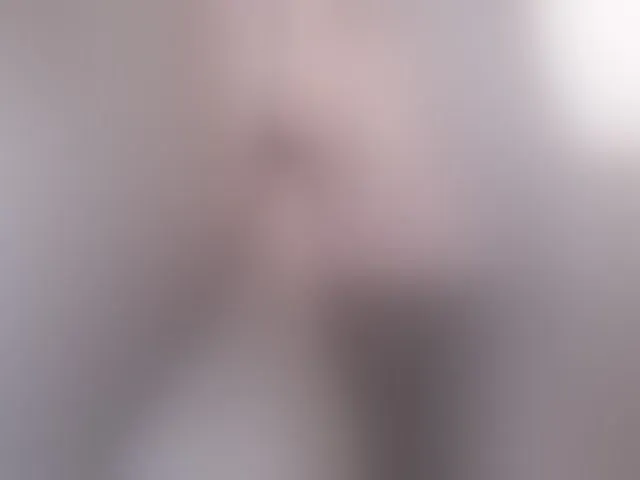 Live sex webcam photo for PrettyAriel #293174029
