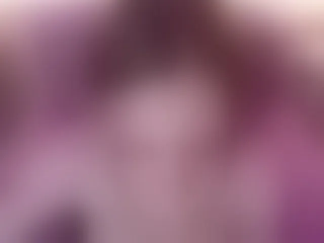 Live sex webcam photo for PrettyAriel #293839352