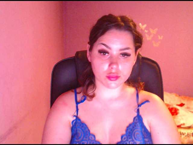 Live sex webcam photo for PrettyJulliet #272700668